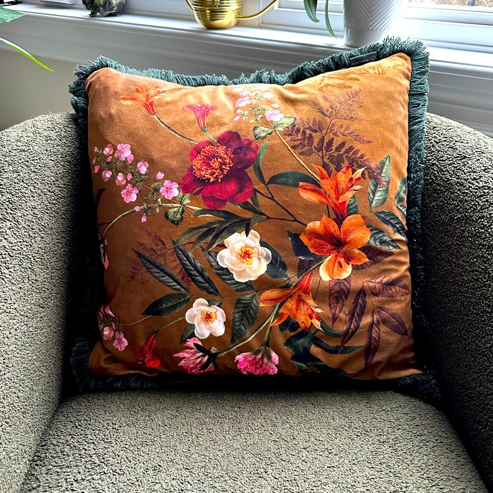 2 Botanical print velvet throw pillows by M.M. Linen excellent quality condition